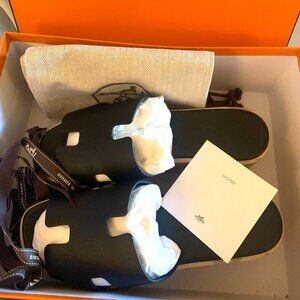 *AUTHENTIC* Hermes EZE 30 SANDAL (Pre-loved) Size:  39EU/9US